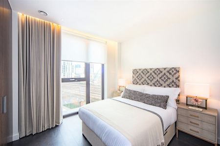 Charles Clowes Walk, Battersea, London, SW11 - Photo 2