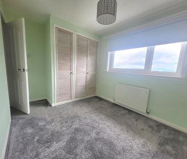 2 bedroom semi-detached house to rent - Photo 4