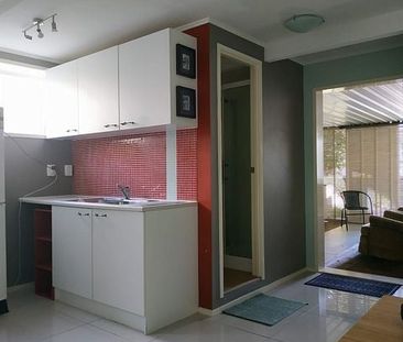 Large Semi Furnished Unit with enclosed courtyard - Photo 3