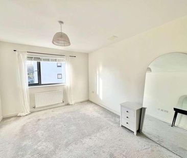 Brooking House, Brentwood, CM14 - Photo 3