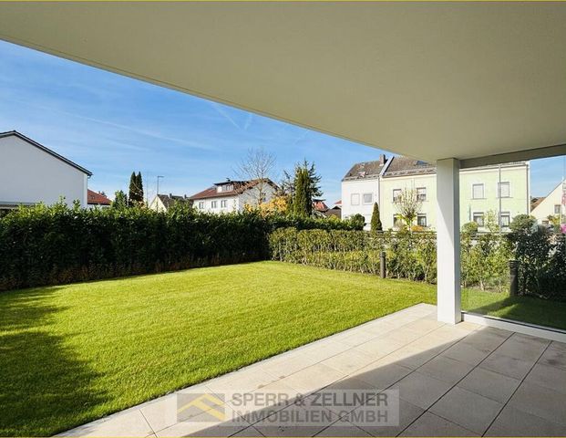 94447 Plattling - Moderne 4-Zi.-EG-Whg. mit Terrasse und Garten - Photo 1