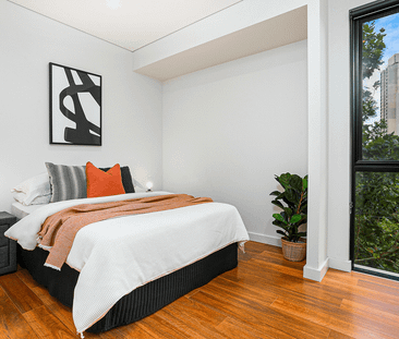 Design and style in a contemporary lifestyle retreat - Photo 5