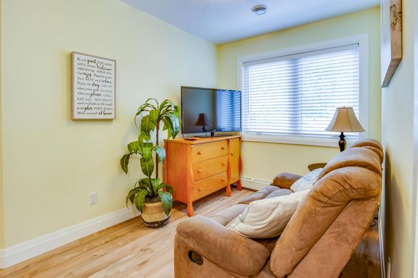 For Lease - 339 Eastwood Avenue Unit# FRONT, Fort Erie, Ontario - Photo 1