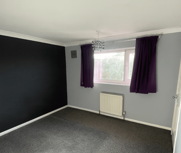 Fantastic 3 Bed Terraced House in Drayton - Photo 5