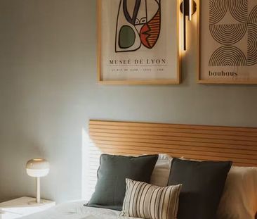 Carrer de Roger de Llúria, Barcelona, Catalonia 08010 - Photo 3