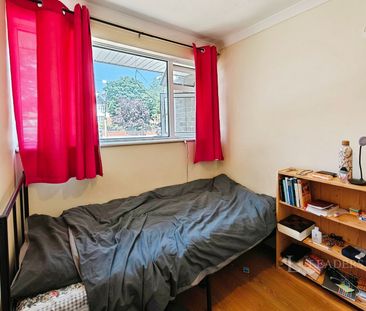 3 bedroom house to rent Havant Road, Drayton, Portsmouth, Hampshire... - Photo 4