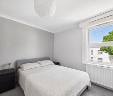 Dunalley Parade, Cheltenham, Gloucestershire, GL50 - Photo 3