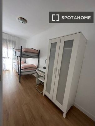 barcelona, Catalonia 08917 - Photo 1