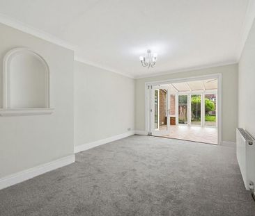 3 bedroom semi-detached house to rent - Photo 2