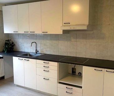 Ruim appartement met 3 slaapkamers nabij het centrum - Photo 6