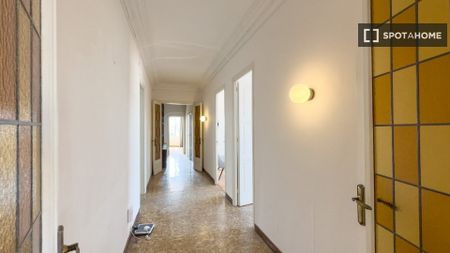 barcelona, Catalonia 08001 - Photo 3