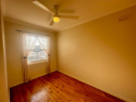 18 KRAMER STREET, WHYALLA NORRIE - Photo 4