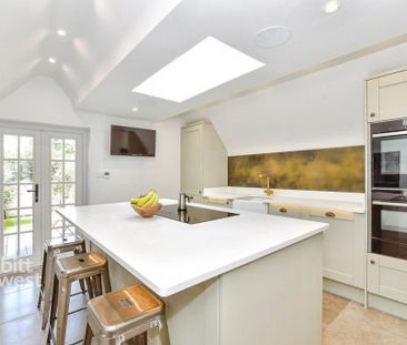 3 bedroom terraced house to rent - Photo 6