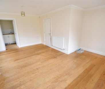 5 bedroom detached house to rent - Photo 4