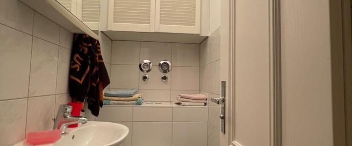 WG, möblierte 3,5-Zimmer-Wohnung mit Balkon - Foto 1