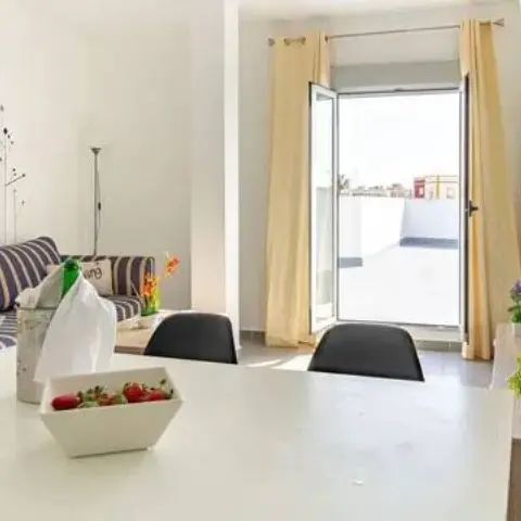 Ático en alquiler en Calle Huelva, cerca de Calle de Felipe Hidalgo - Photo 1