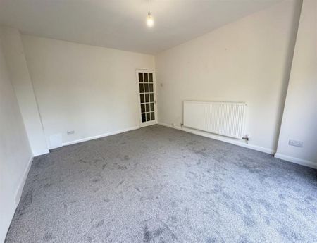 2 Bedroom End Terrace To Let - Photo 3