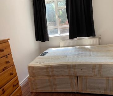 Room in a Shared Flat, Mildura Court, N8 - Photo 6