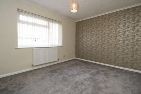 4 bedroom detached house to rent - Photo 3