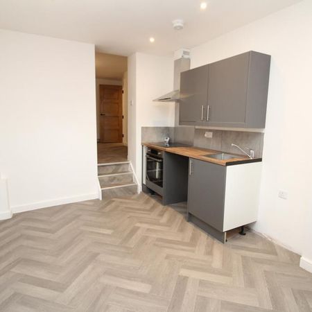 Studio to rent - Photo 4