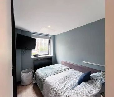 2 Bed Apartment - Photo 6