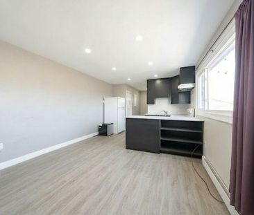 For Lease - 438 Highway 8 N/A Unit# #2 Upper, Hamilton, Ontario - Photo 4