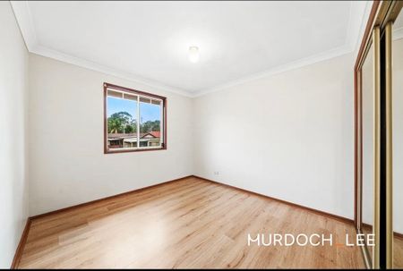 Blacktown - Photo 3
