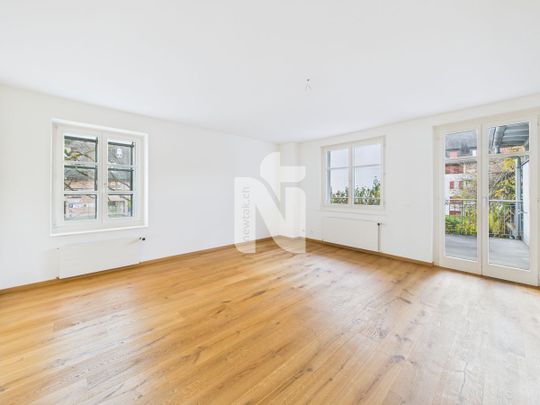 Helle und grosszügige 5.5-Zimmer-Wohnung am Löwenkreisel mit Balkon, Waschturm und 2 Badezimmern - Foto 1