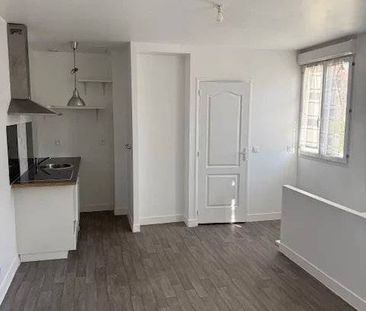 Très bel appartement de type F1 avec deux bureaux - Photo 1