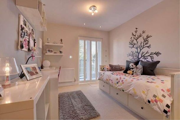 Dedmere Road, Marlow, Buckinghamshire, SL7 - Photo 1