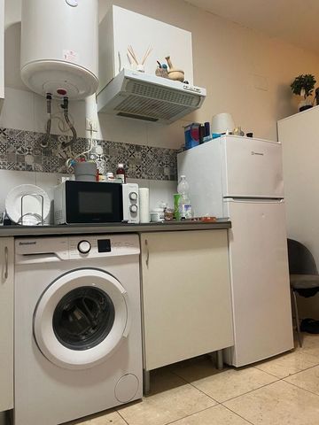 Alquiler de estudio en Calle de Demóstenes, 59 - Photo 2