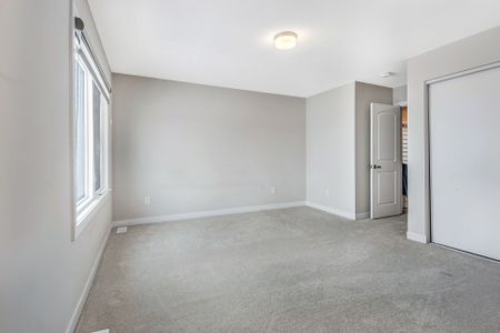 For Lease - 819 Andesite Terrace, Barrhaven, Ontario - Photo 3