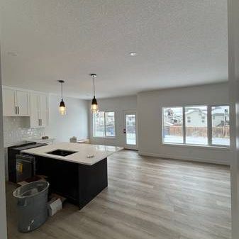 Brand New House For Rent - Blackfalds - Photo 3