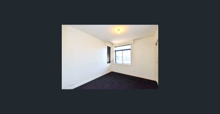 Oversized 2-bedroom apartment in Resort-Style SY21 complex - Photo 3