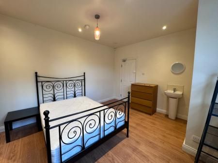 Lausanne Road, Manchester, M20 - Photo 1