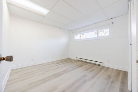 Maison de plain-pied à louer - Longueuil (Saint-Hubert) (Parc de la Cité) Maison de plain-pied à louer - Longueuil (Saint-Hubert) (Parc de la Cité) - Photo 2