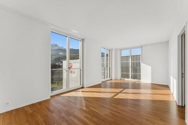 Lichtdurchflutete 4.5-Zimmerwohnung im 6. Obergeschoss - Foto 1