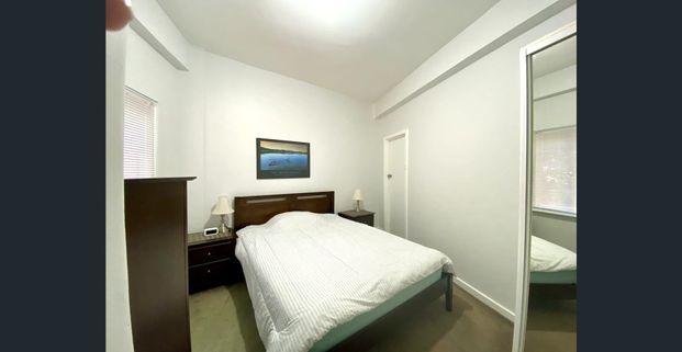 Fully Furnished One-Bedroom Unit – East Perth - Photo 1