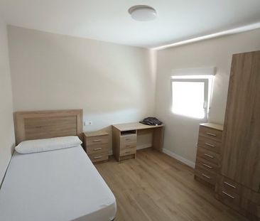 Alquiler Habitación en Ejido Belén, Jaén - Photo 6
