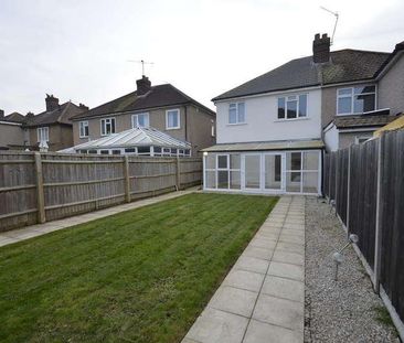 Pooley Green Road, Egham, TW20 - Photo 6