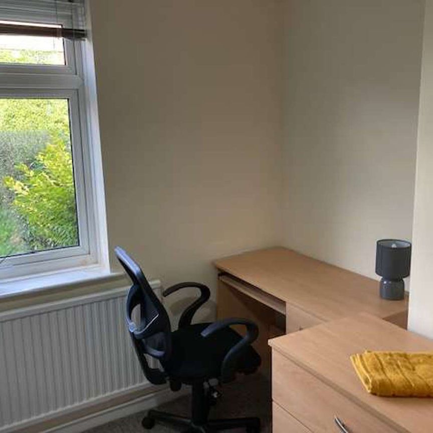 🔥Quiet Location+Comfortable Rooms🔥 Room 3 - Photo 1