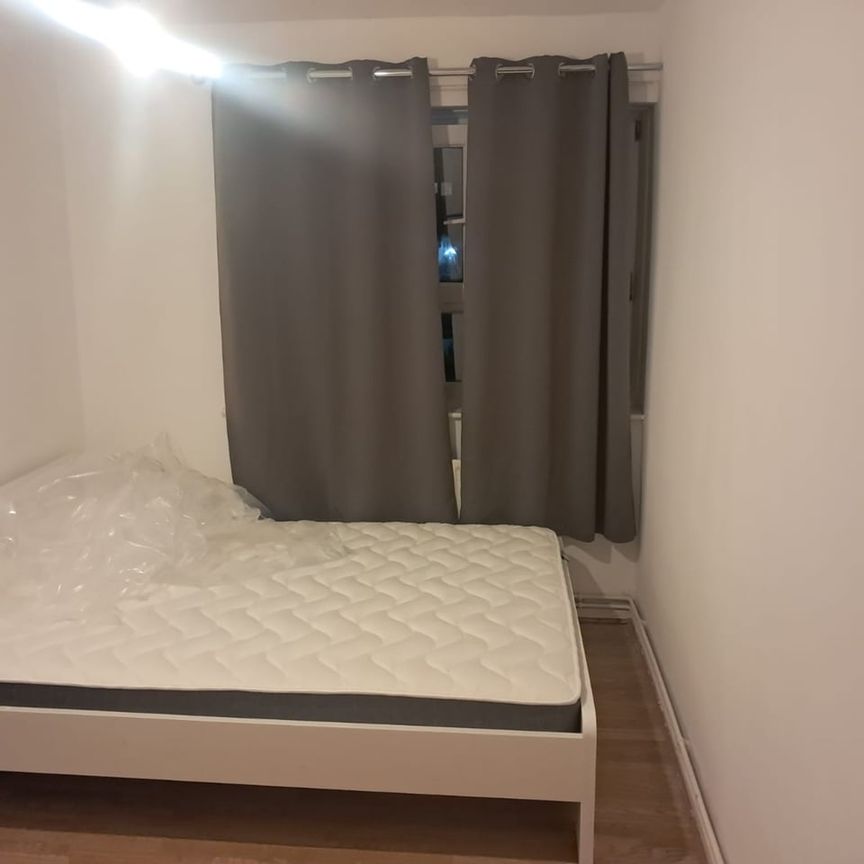 Room in a Shared Flat, Ripple Court, IG11 - Photo 1