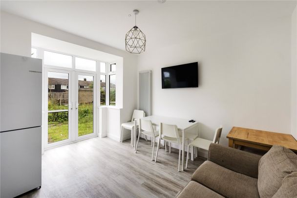 Monks Park Avenue, Southmead - Photo 1