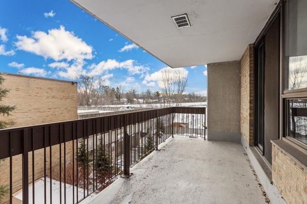 Riversides at 1541, 1551 and 1591 Lycee Place offers 1, 2 and 3 bedroom rental suites! Move in Today! - Photo 1