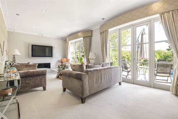 Greenbrook Avenue, Hadley Wood - Photo 1