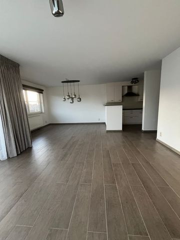 Appartement te huur - Foto 2
