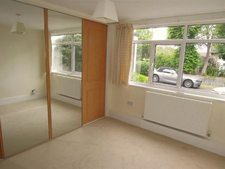 Langley Park Road, South Sutton, Surrey, SM2 5HA - Photo 3