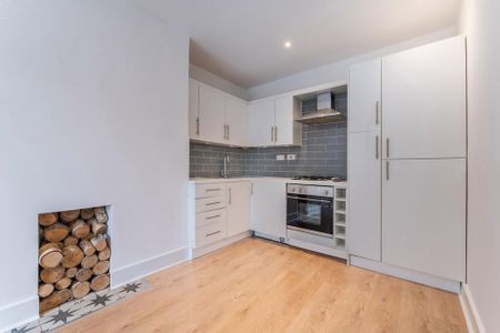 1 bedroom flat to rent - Photo 3