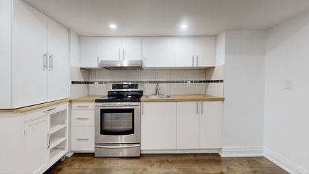 For Lease - 1661 Mount Albert Road Unit# Unit 2, East Gwillimbury, Ontario - Photo 2