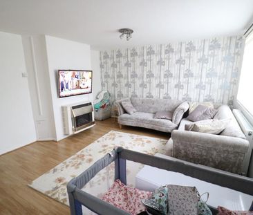 2 bedroom terraced house to rent - Photo 2